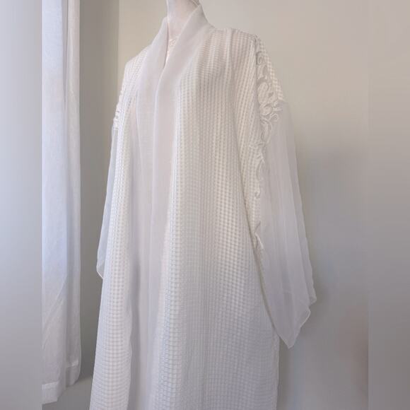Vintage ‘90s Victoria’s Secret Gold Label White Waffle Print Sheer Robe - Picture 1 of 8